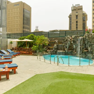 Piscina ESTELAR Miraflores Perú - Lima Piscina ESTELAR Miraflores Perú - Lima